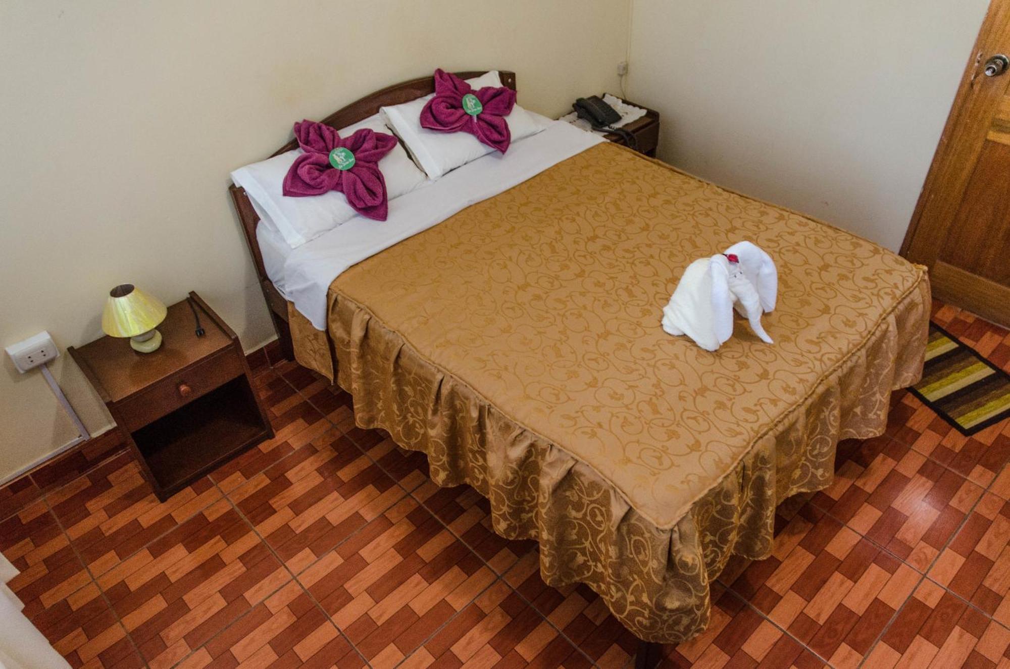 La Torre Inn ปูแอร์โต มัลโดนาโด ห้อง รูปภาพ